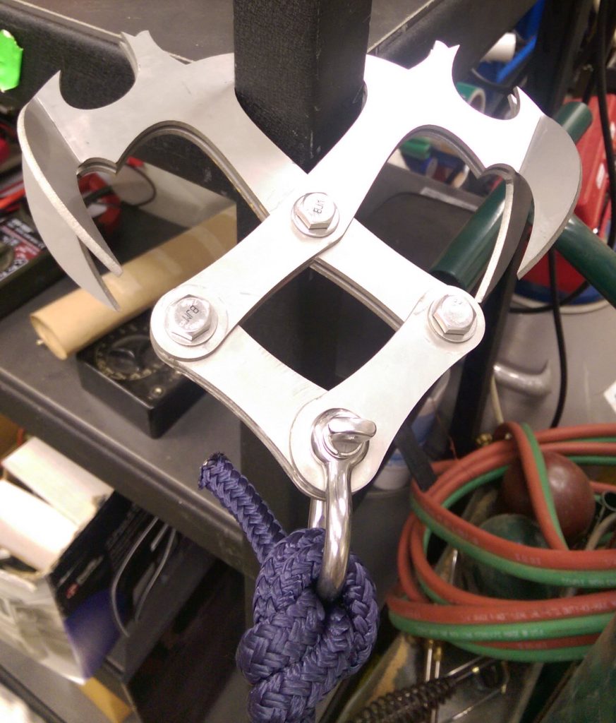 Claw can clamp onto bars, or sink its teeth into wood.